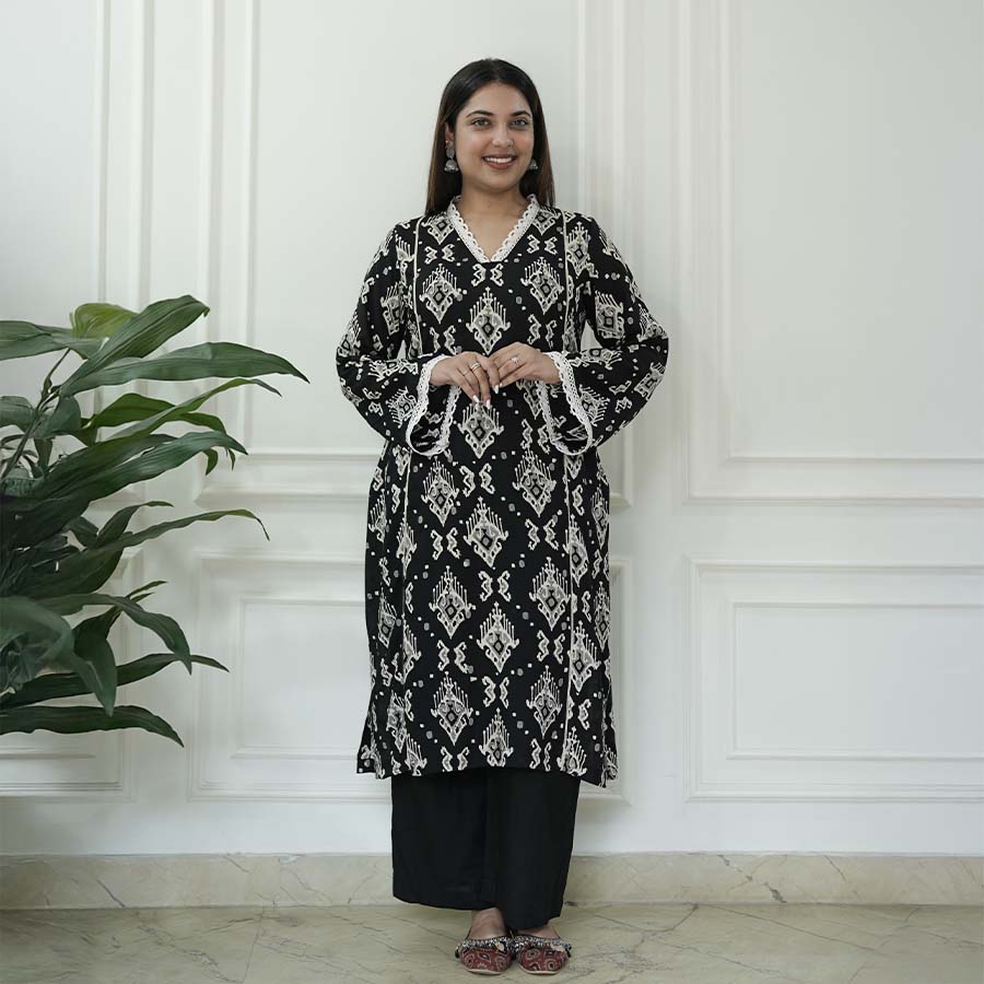 Siyah Naz Kurti